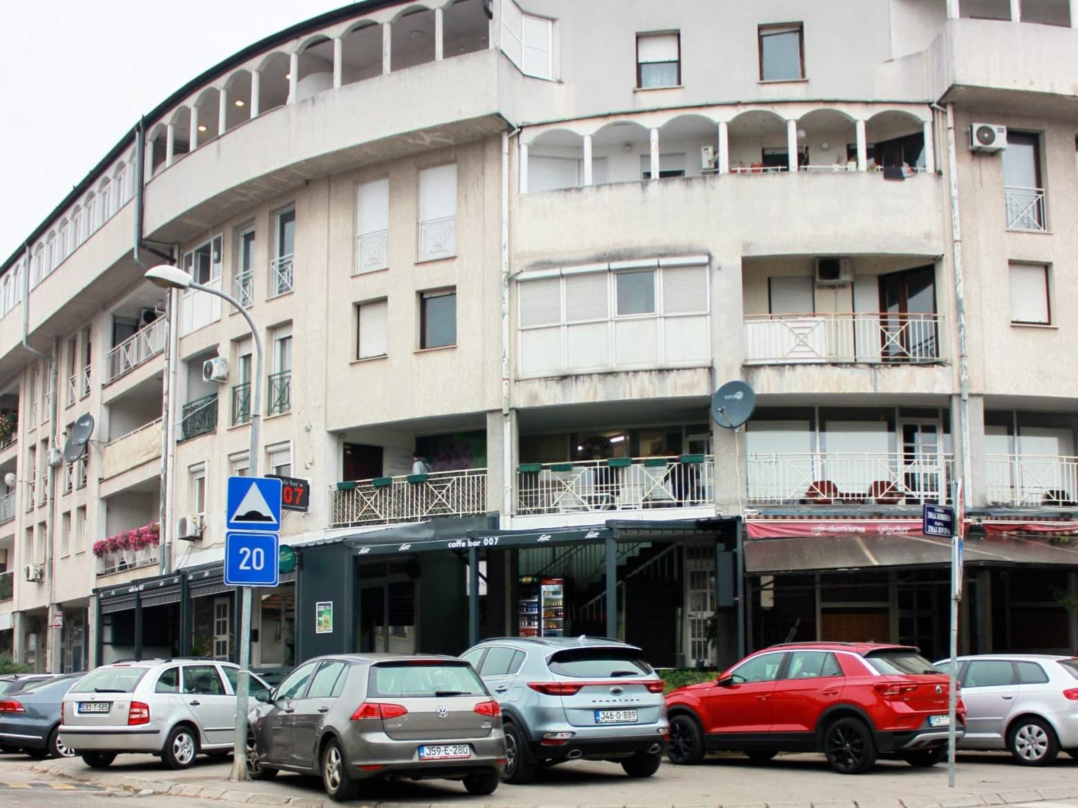 Stomatolog Mladen Jovičić 5